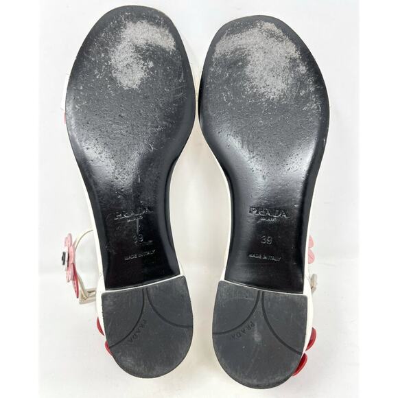 Prada 2017 Ivory Patent Leather Floral Appliqué Flat Sandals Size 39 - Picture 8 of 9